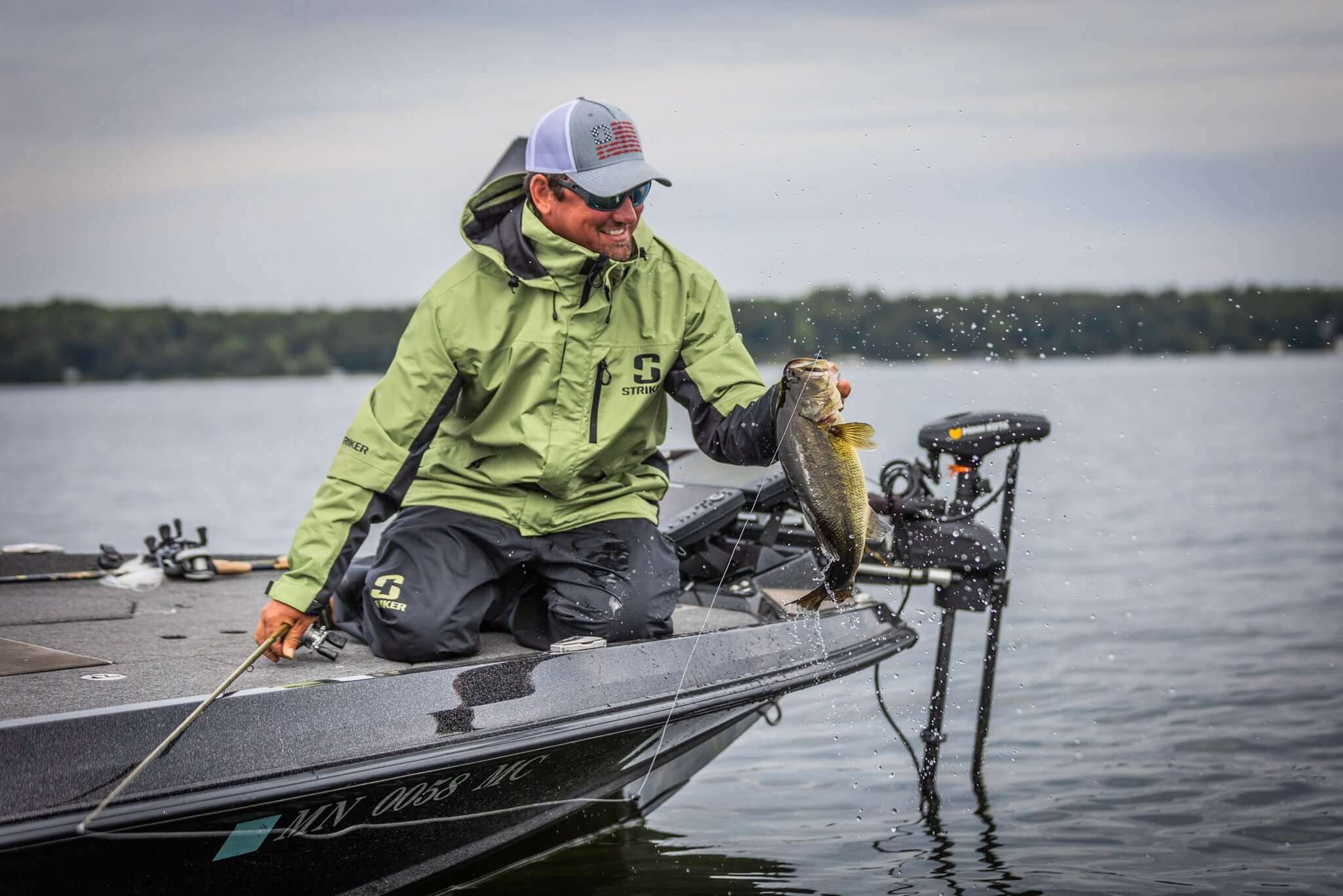 Rain coat for fishing discount